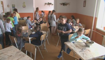 Návaly v jedálňach sú minulosťou. Po zrušení dotovaných obedov rodičia zvolili iný spôsob