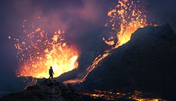 Miluje stáť blízko vybuchujúcich sopiek. Životnou vášňou Filipa z Revúcej sa stalo ich fotenie a nakrúcanie