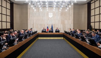 Štát vlani hospodáril lepšie ako sa čakalo, deficit sa znížil