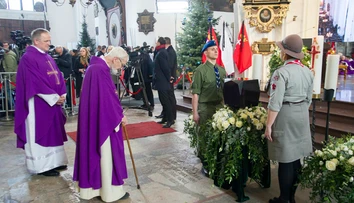 V Gdansku sa rozlúčili so zavraždeným starostom