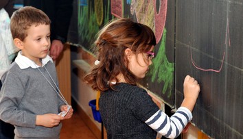 Stylistka radí, čo si obliecť v prvý školský deň. Značkové veci môžu byť na škodu