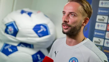 Veľké upratovanie v Slavii, nový angažmán si môže hľadať aj Švento