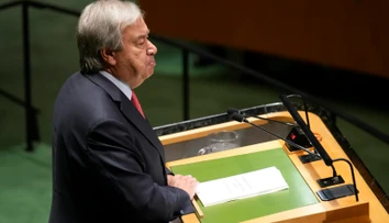 Klimatická zmena otvorila brány do pekla, vyhlásil Guterres