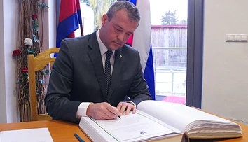 Ako prví zložili po voľbách sľub poslanci v Trenčianskom kraji
