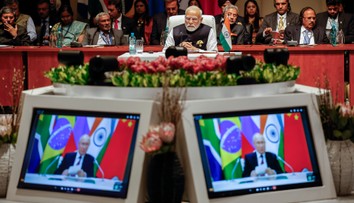 Putin na summite BRICS: Rusko sa snaží ukončiť vojnu, ktorú na Ukrajine rozpútal Západ