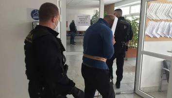 Súd v Trenčíne rozhodoval o väzbe pre štvoricu mužov. Prípad môže súvisieť s útokmi na Charlie Hebdo