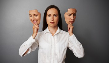 Údajne má každý z nás tri tváre