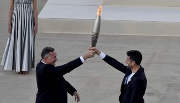 Grécko odovzdalo olympijskú pochodeň francúzskym organizátorom OH 2024