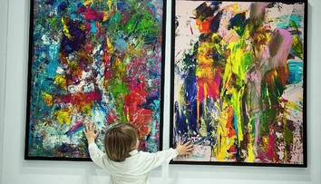 O jeho diela je veľký záujem. Dvojročný chlapec s prezývkou malý Picasso zaujal svetové galérie