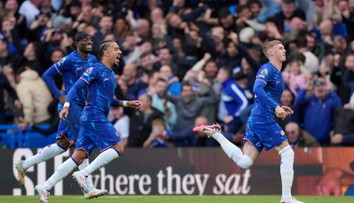 Manchestru generálka na Slovan nevyšla, Arsenal udrel v závere. Palmer vybavil tri body štyrmi gólmi za polčas