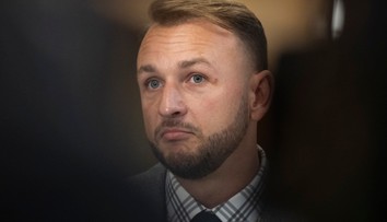 Súd vyhovel aj štvrtýkrát. Ďalší z čurillovcov sa vracia do práce