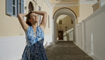 Svadobný hosť snov: Inšpirácie a trendy pre dokonalé šaty na svadbu