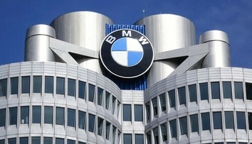 BMW pre nedostatok čipov preruší výrobu v Regensburgu