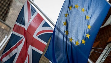 Europarlament sprísni postoj k brexitu po výrokoch hlavného vyjednávača Davisa