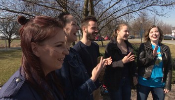 Smiech lieči, pochopil to aj indický lekár a vymyslel unikátny druh jogy