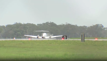 VIDEO: Ukážkové pristátie aj bez podvozku. Pilot napriek poruche zachoval chladnú hlavu