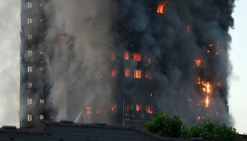 Už je známa príčina obrovského požiaru v Grenfell Tower