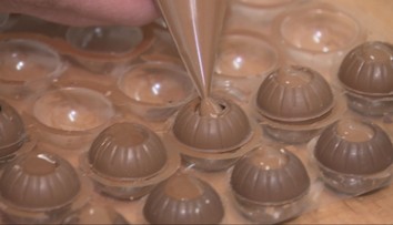 Čokoláda čoskoro výrazne zdražie. Výrobca vidí budúcnosť v inej cukrovinke