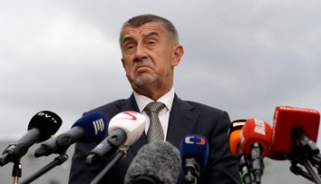 Babiš bol u Zemana na koberci