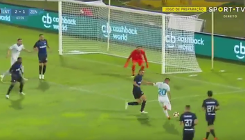 Toto sa lepšie trafiť nedalo: Róbert Mak skóroval proti Interu Milánu nechytateľnou strelou