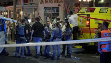 Centrom Tel Avivu otriasol výbuch, k útoku sa prihlásili jemenskí povstalci