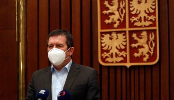 Kauza Vrbětice: Minister vnútra Hamáček podáva trestné oznámenie na novinárov