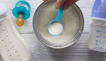 ÚVZ upozorňuje na nevyhovujúcu počiatočnú dojčenskú mliečnu výživu. Môže spôsobiť závažné ochorenie