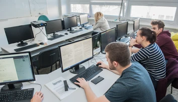 Školy dostanú nové počítače za 200 miliónov. Podľa odborníka sú investície rozdeľované nerozumne