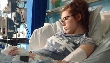 Školáčka skoro zomrela. Tampón mala v sebe príliš dlho