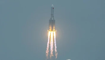 Kam dopadnú trosky čínskej rakety? Mapa ukazuje, ktoré oblasti sú v nebezpečí