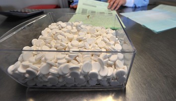 Používame ho pri bolesti alebo chrípke. Vedci ale varujú, má vážne nežiaduce účinky