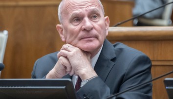 Koalícia sa nevie zhodnúť na mene nového predsedu parlamentu. Opozícia chce navrhnúť Mikloška