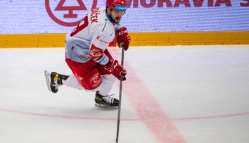 Třinec odmietol vypadnutie v poslednej sekunde. V rozhodujúcom zásahu mal prsty Hudáček