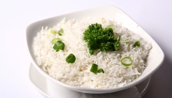 Pomôžu v horúčavách aj pri zdravotných ťažkostiach. Potraviny, ktoré poskytnú tráveniu pauzu na zotavenie