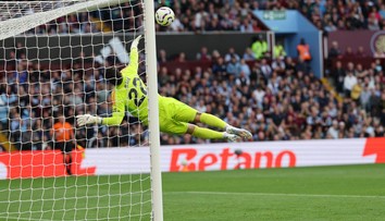 Arsenal našiel recept na Aston Villu. Stopercentný je naďalej aj Manchester City, ktorý si poradil s nováčikom