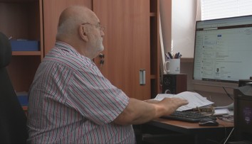 Kto nahradí v školách dlhoročných riaditeľov? Ministerstvo si chce na to posvietiť