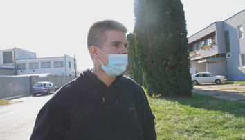 Nestihol operáciu, pretože nedostal výsledok PCR testu.  Ivan čakal na ďalší termín v bolestiach