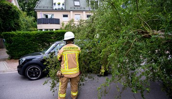 Tlaková níž Poly vyčíňala v Nemecku aj Holandsku, hlásia obete