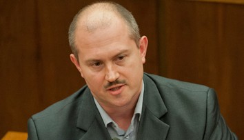 V ĽS NS to po voľbách vrie, v strane údajne hrozí rozkol