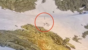 Máme zábery z pádu vrtuľníka vo Vysokých Tatrách. Chatár, ktorý to videl, upozornil na jednu vec