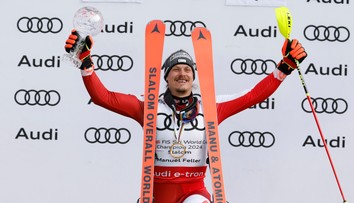 Nór Haugan dosiahol premiérový triumf v kariére. Feller sa tešil z malého glóbusu