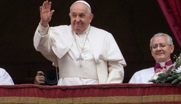 Pápež predniesol Urbi et Orbi. Vyzval na prepustenie rukojemníkov a ukončenie vojny v Gaze