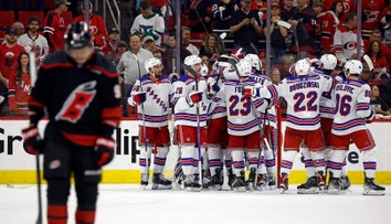 VIDEO: NY Rangers postúpili do finále konferencie, Čechom sa tak na MS rysuje obrovská posila