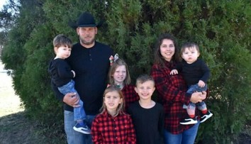 Dvojročný hrdina zachránil celú rodinu: Rodičia necítili požiar v dome pre príznaky covidu