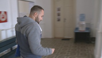 Dozorcu chytili, keď pašoval do väznice kokaín. Dostal za to nezvyčajný trest