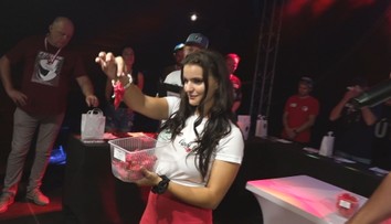 Štipľavá rozlúčka s letom: Súťaž v jedení čili papričiek je len pre odvážnych