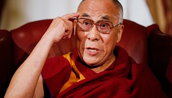 Dalajlámu hospitalizovali kvôli infekcii v oblasti hrudníka