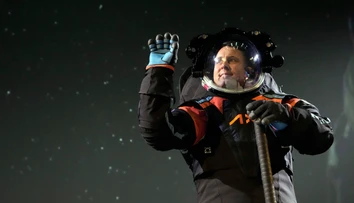 Pripravené na lunárnu misiu. NASA predstavila prototyp skafandrov pre návrat ľudí na Mesiac