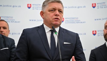 Kliment pojednával korupčné kauzy Smeru, do väzby vzal premiérovho poradcu. Fico chce, aby ho disciplinárne stíhali