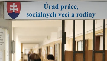 Kto chcel v piatok niečo vybaviť, mal smolu. Viaceré úrady zatvorili svoje brány